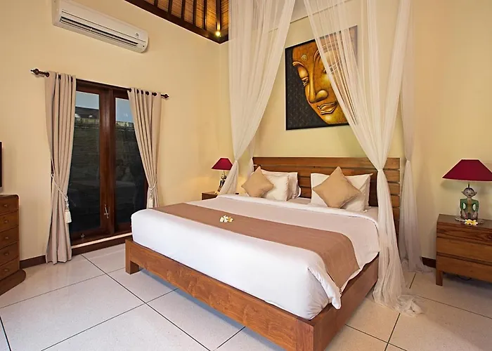Villa Md 3 Bedroom, Sunny Pool In Eat St Location Seminyak