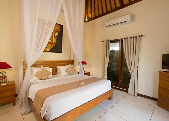 Md 3 Bedroom, Sunny Pool In Eat St Location Villa *