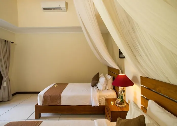 Villa Md 3 Bedroom, Sunny Pool In Eat St Location Seminyak