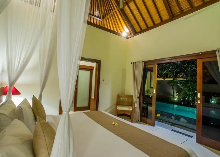 Villa Md 3 Bedroom, Sunny Pool In Eat St Location Seminyak