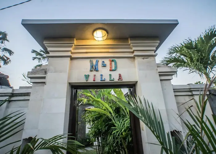 Md 3 Bedroom, Sunny Pool In Eat St Location Villa
